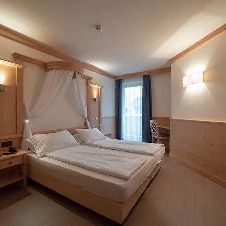 Hotel Garnì Paradisi - Wellness&spa Mezzano