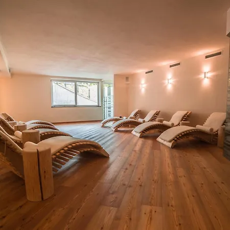 Garnì Paradisi - Wellness&spa 4*